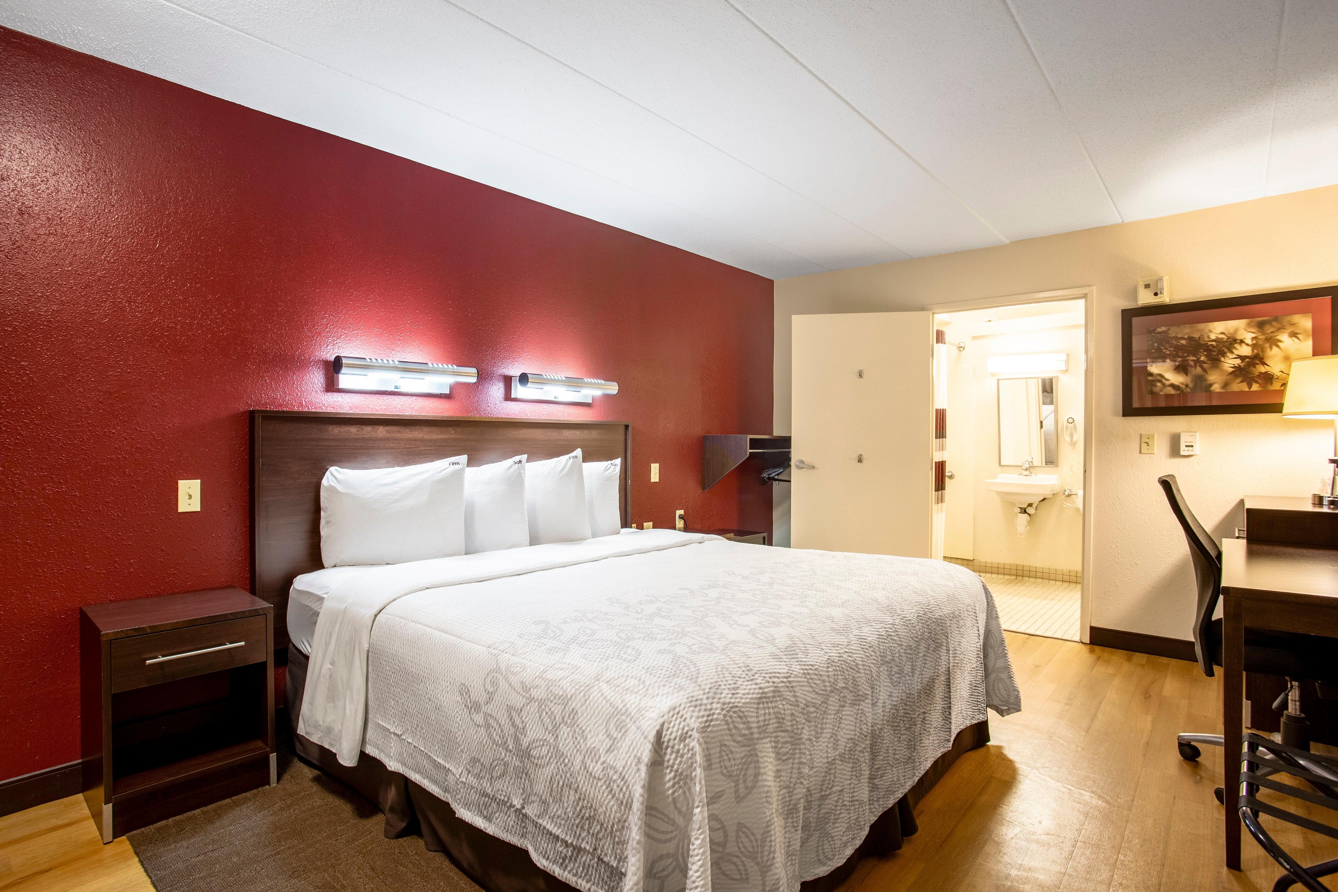 Red Roof Inn Plus+ St. Louis - Forest Park / Hampton Ave. Exterior photo